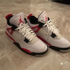 Air Jordan 4 Retro
Red Cement men’s size 9 with box never worn.